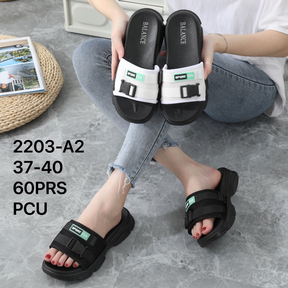SANDAL